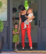 Access_Kardashian_17.jpg