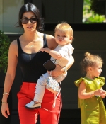 Access_Kardashian_3.jpg