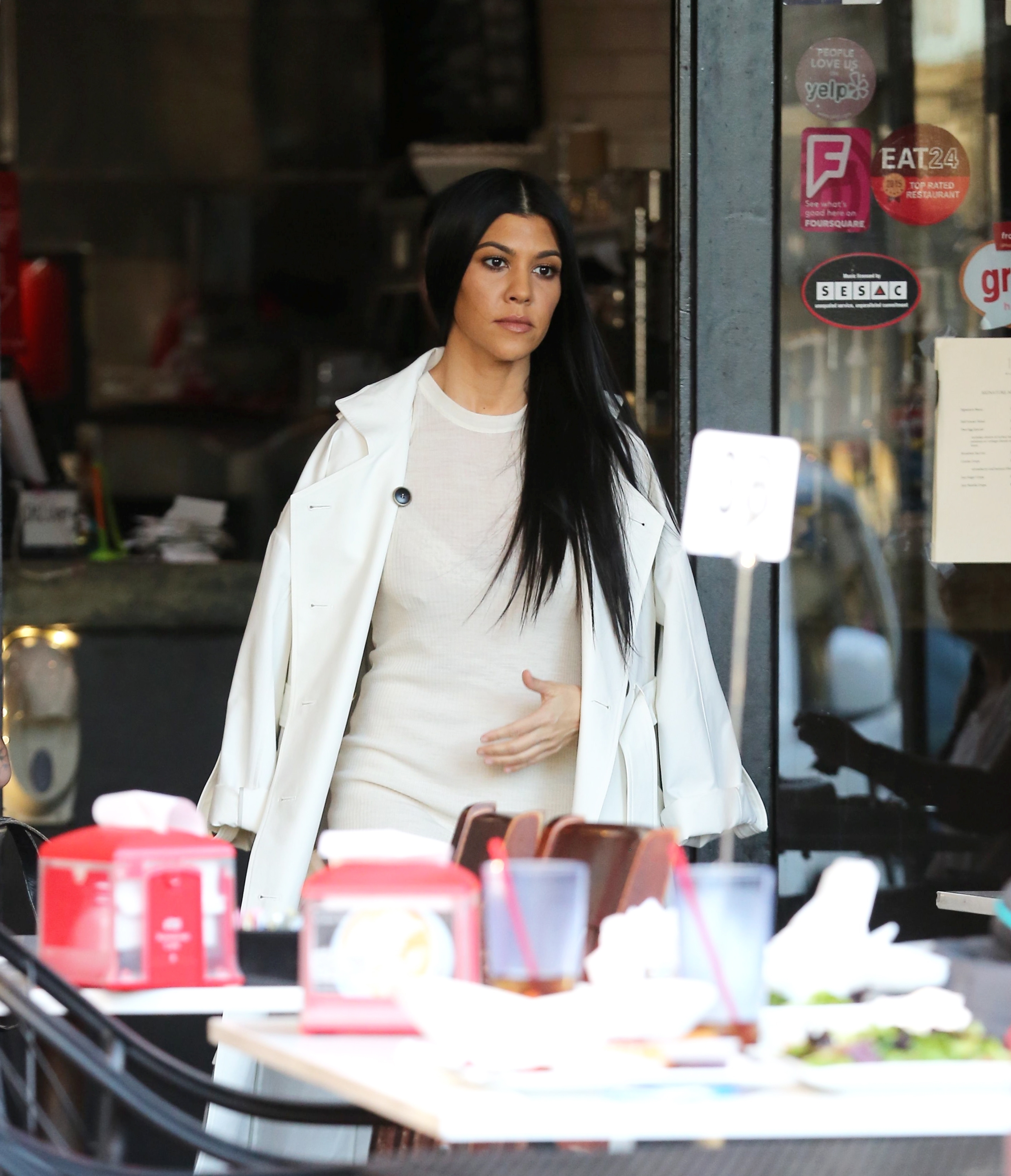 Access_Kardashian_19.jpg