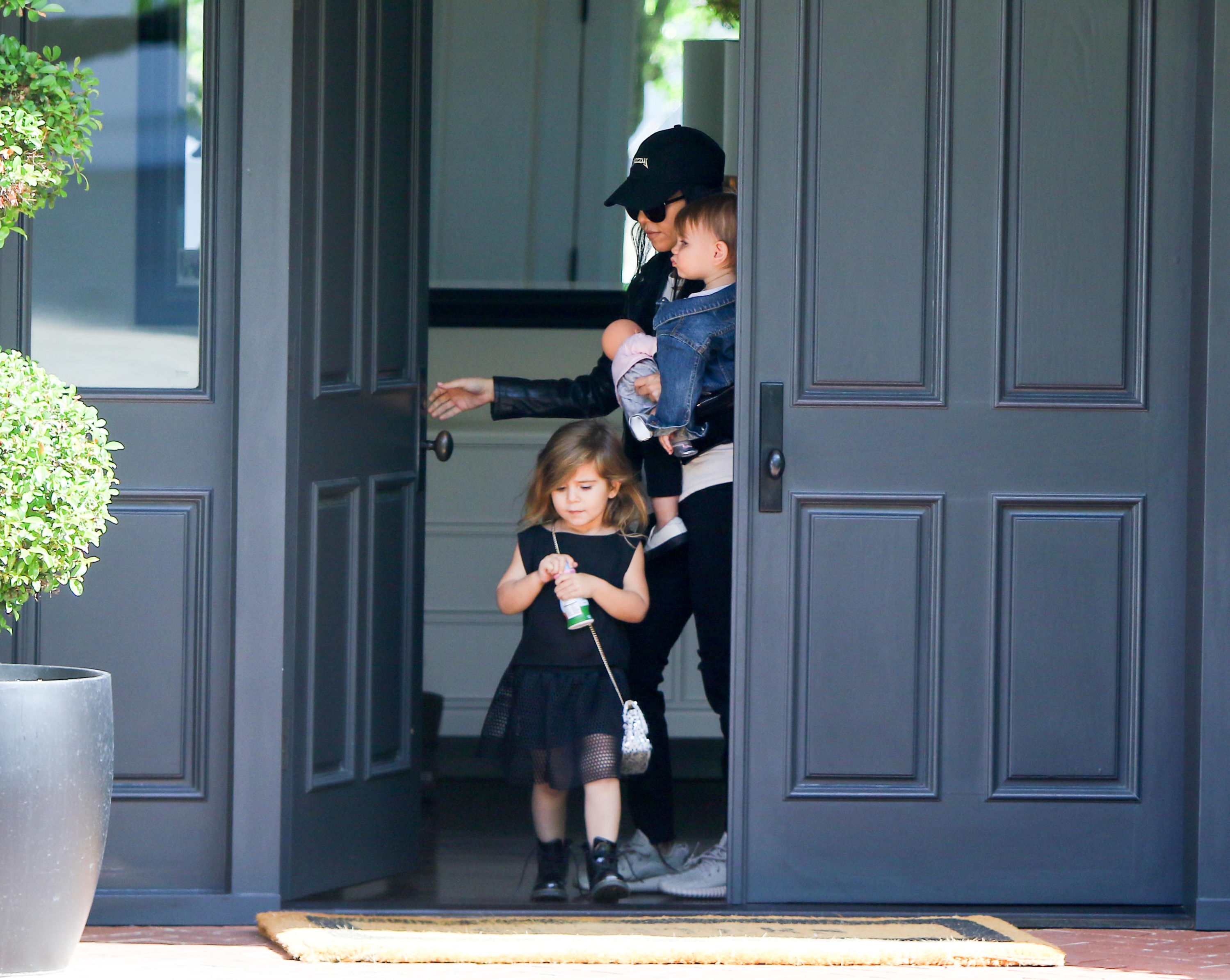 Access_Kardashian_1.jpg