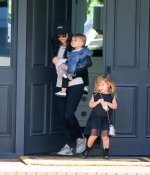 Access_Kardashian_3.jpg
