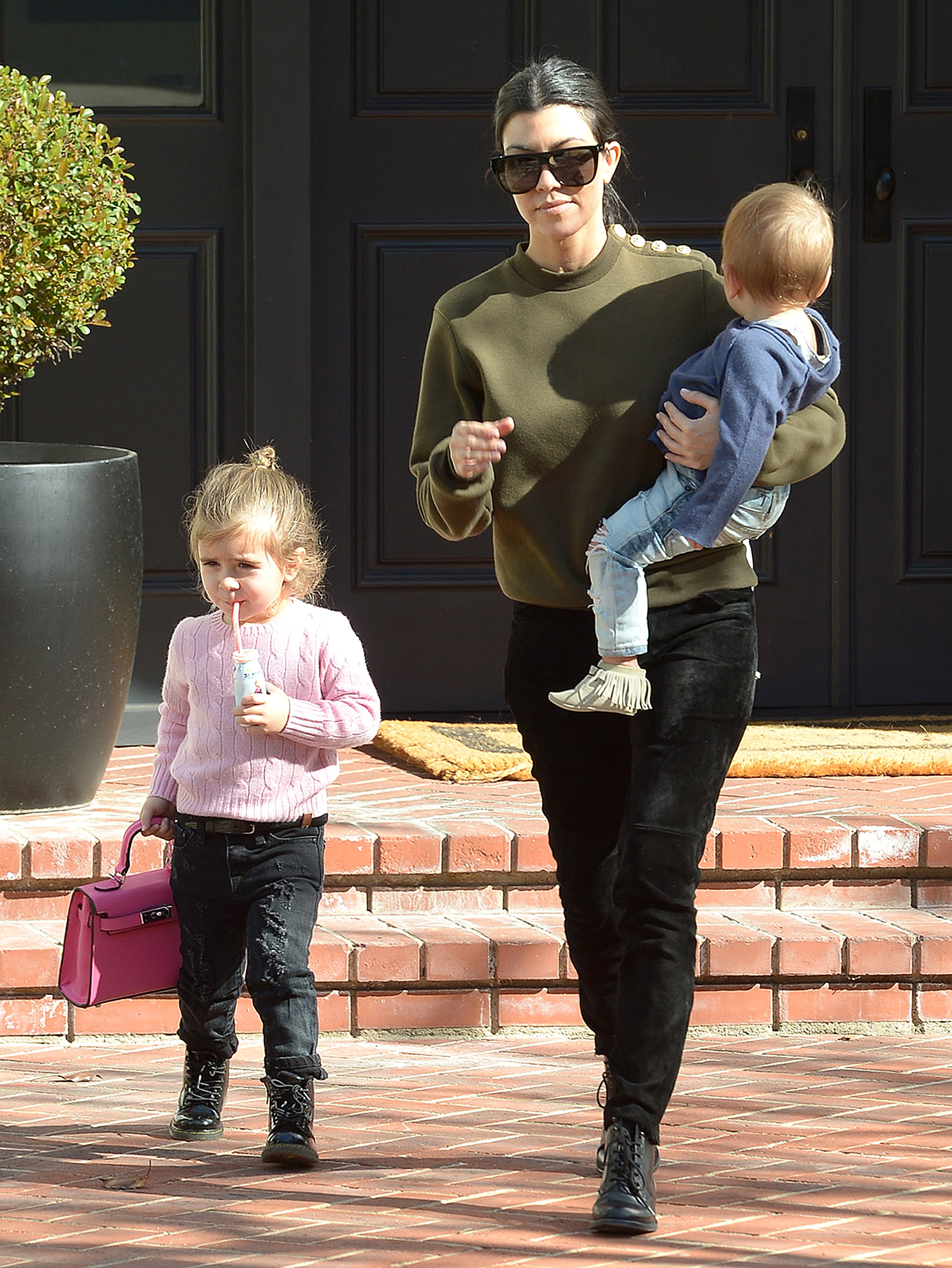 Access_Kardashian_10.jpeg