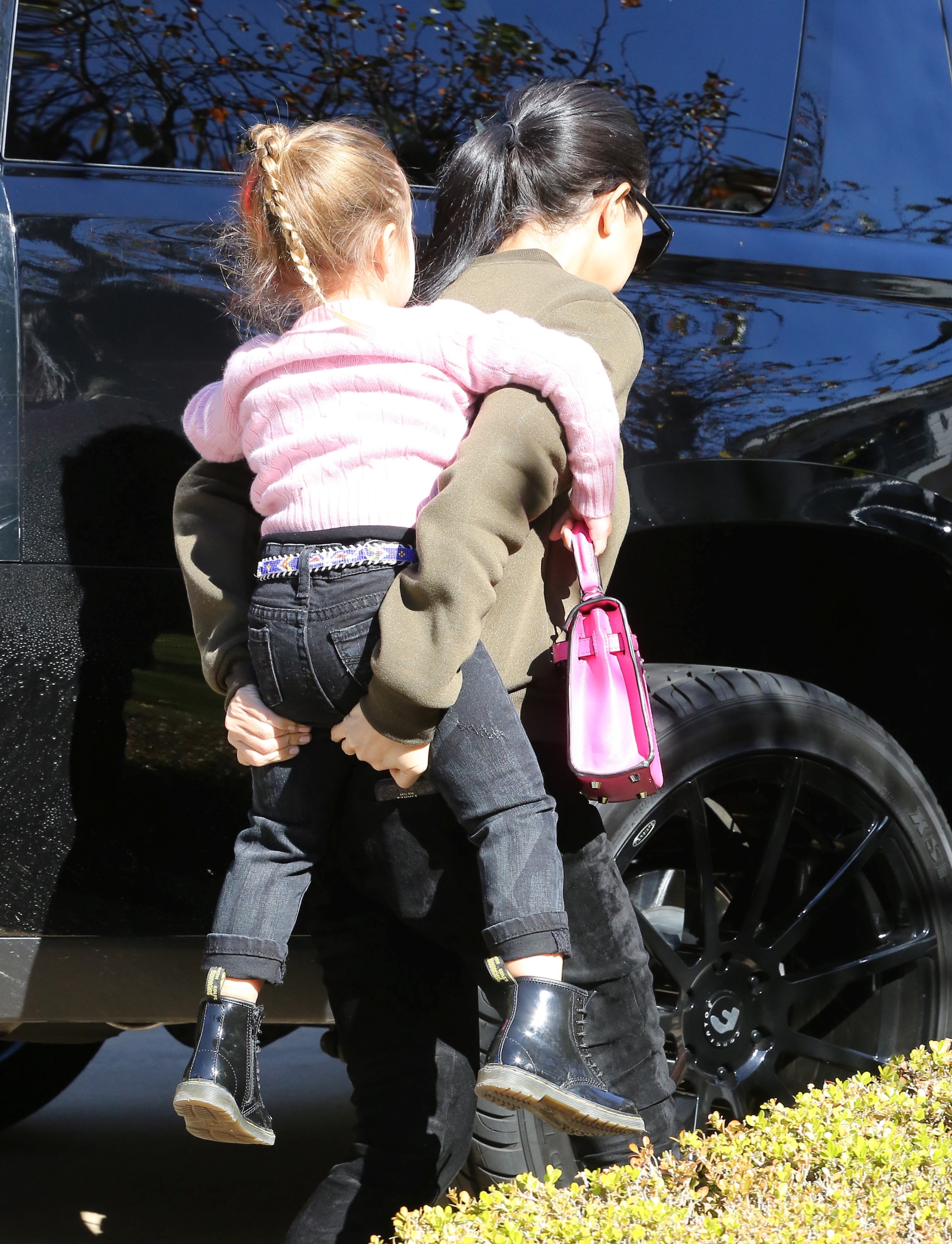 Access_Kardashian_21.jpeg