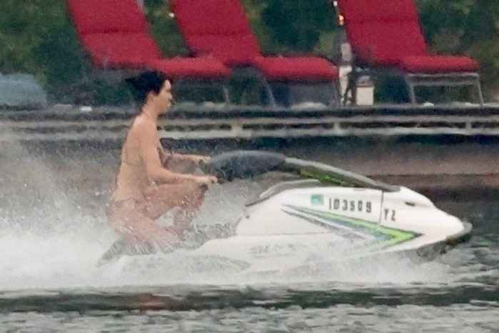 Access_Kardashian_3.jpg