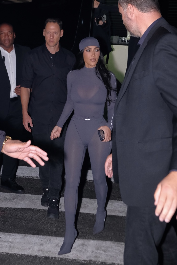Access_Kardashian_90.jpg