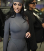 Access_Kardashian_90~0.jpg