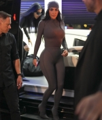 Access_Kardashian_91~0.jpg