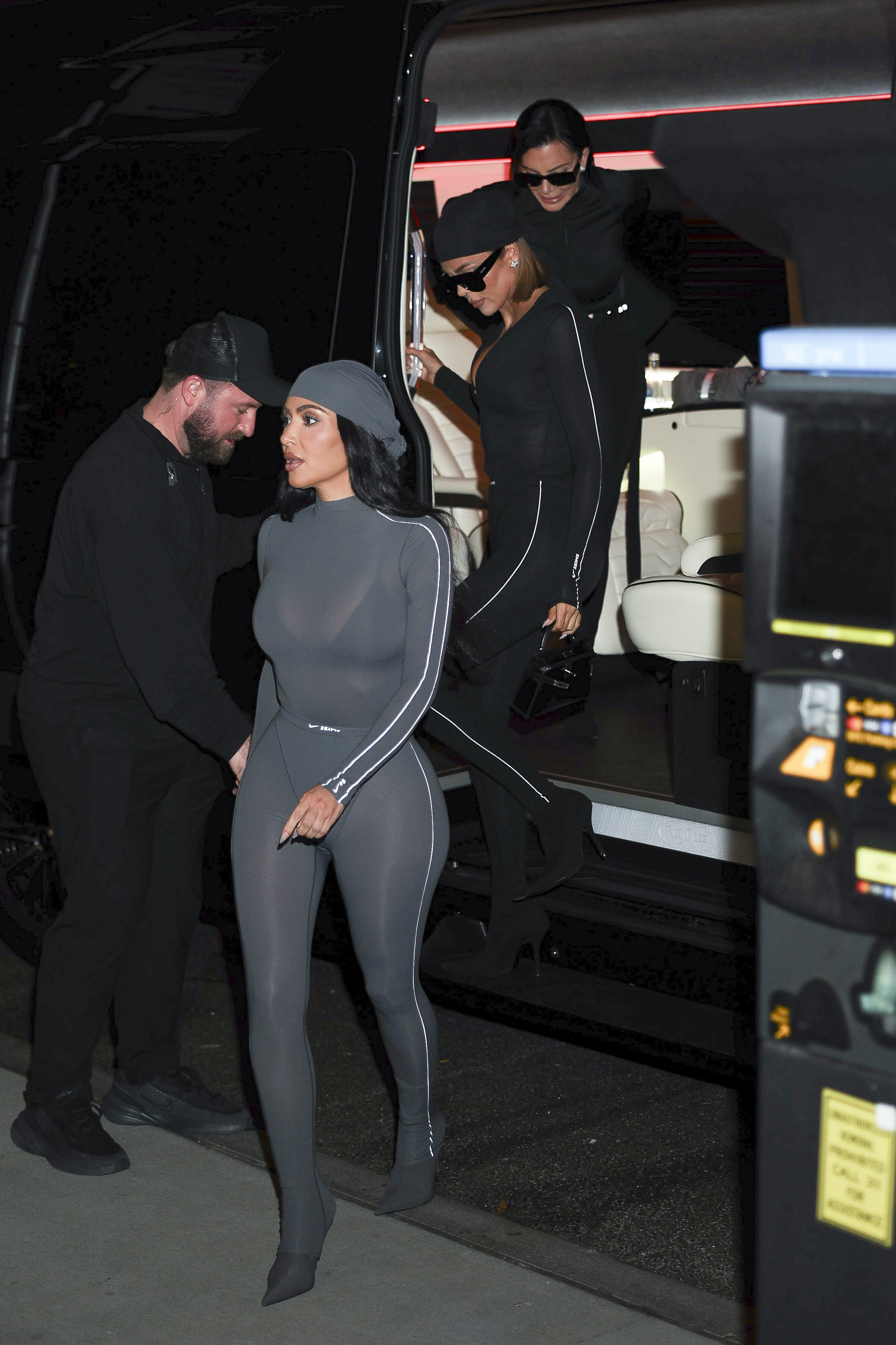 Access_Kardashian_44.jpg