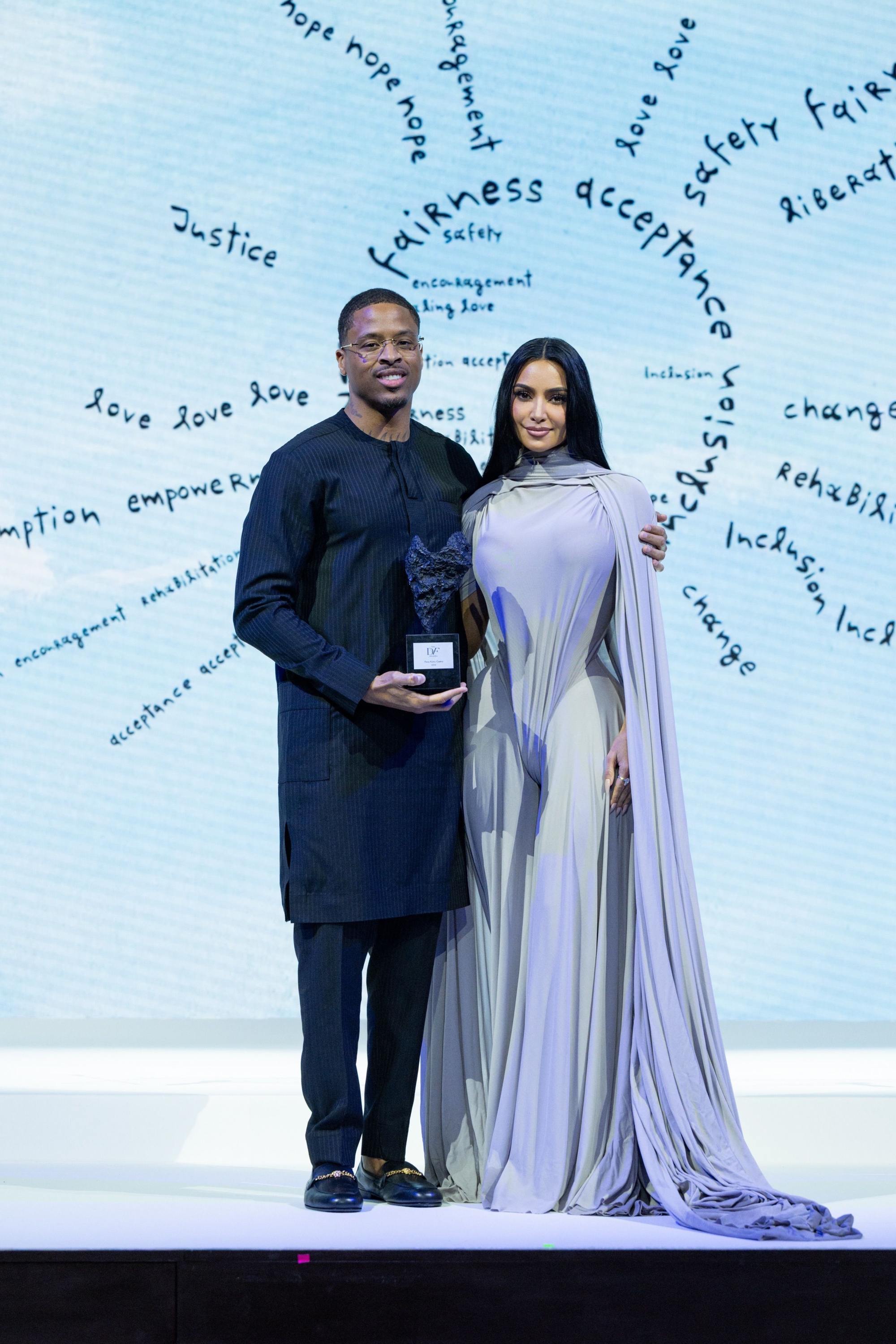Access_Kardashian_3.jpg