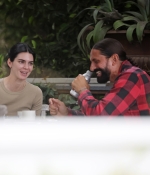 Access_Kardashian_2.jpg