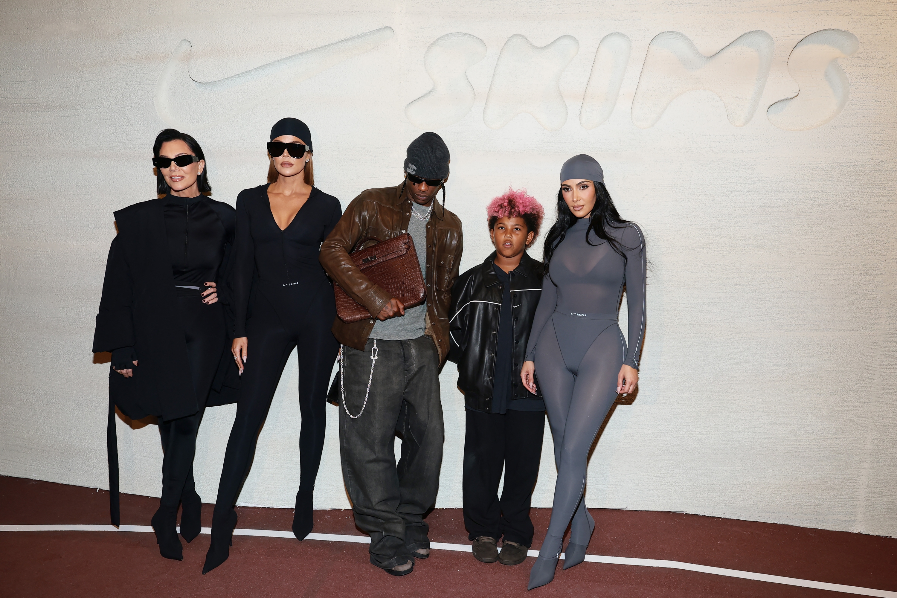 Access_Kardashian_33~0.jpg