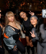 Access_Kardashian_56~0.jpg