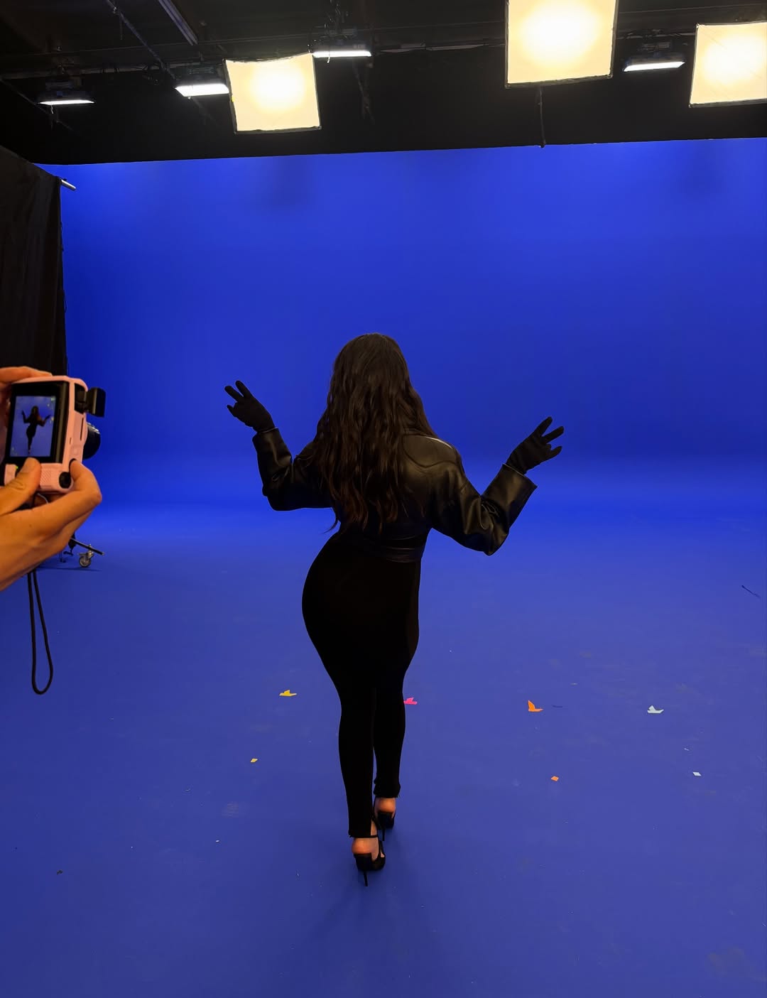 Access_Kardashian_5~0.jpg