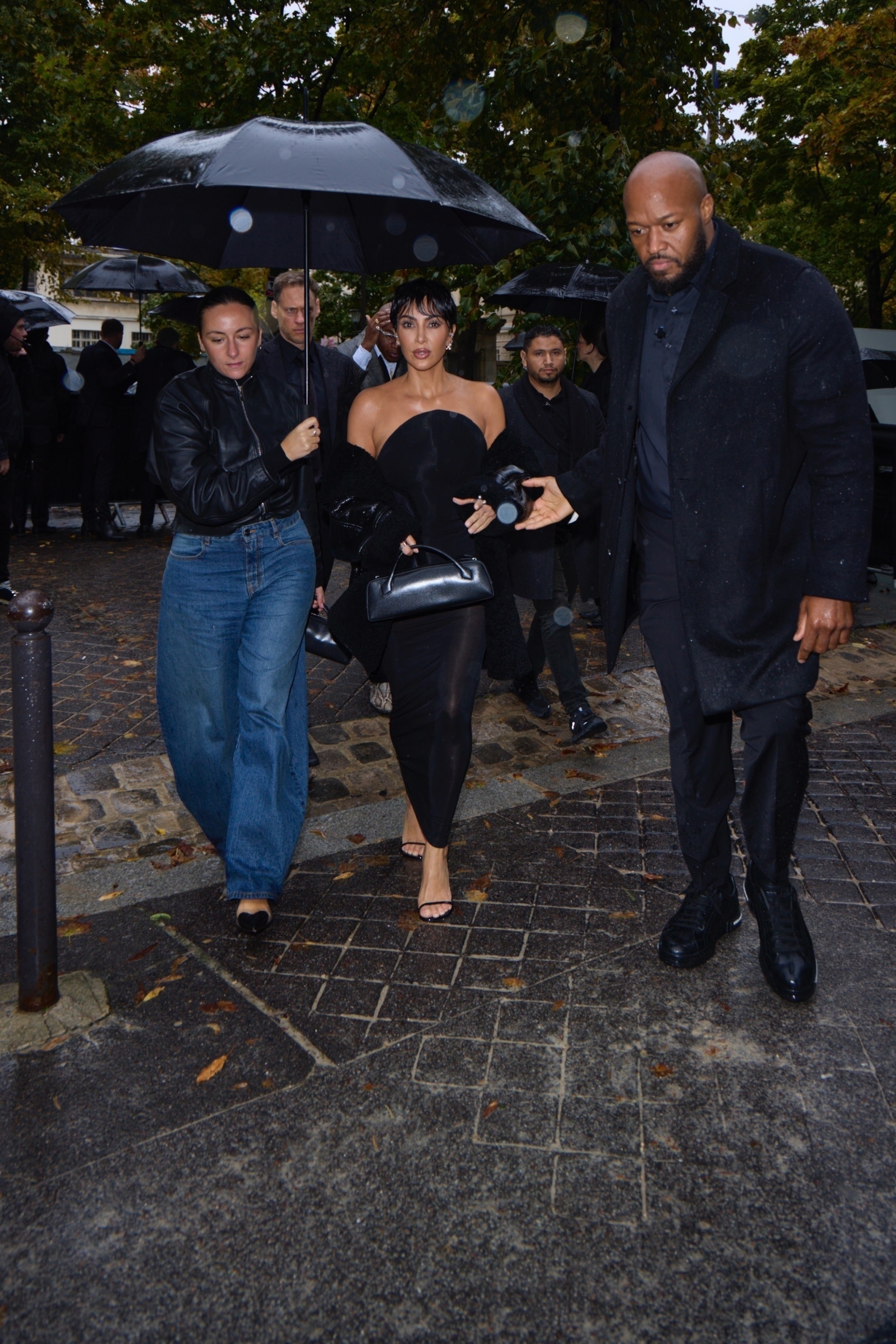 Access_Kardashian_10~0.jpg