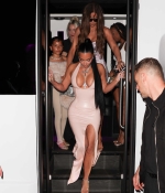 Access_Kardashian_54~0.jpg