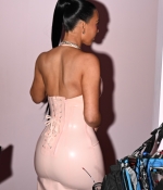 Access_Kardashian_82~0.jpg