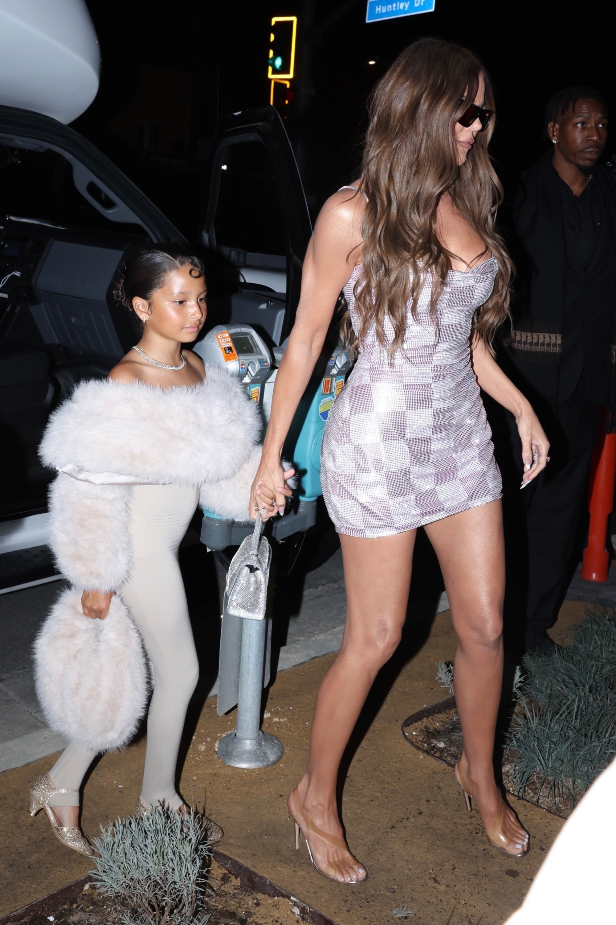 Access_Kardashian_140.jpg