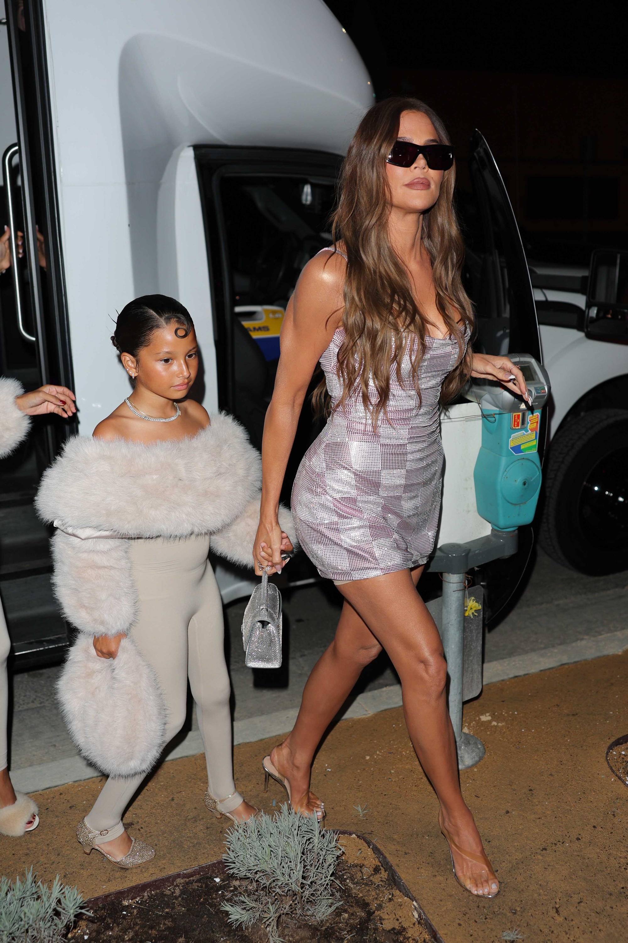 Access_Kardashian_70~0.jpg