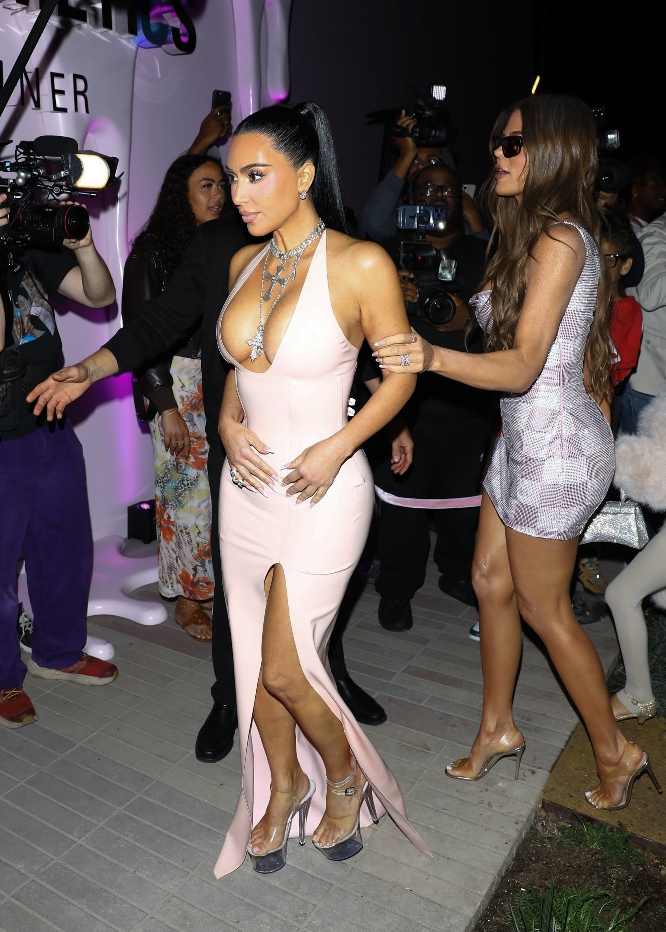 Access_Kardashian_86.jpg