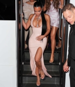 Access_Kardashian_58~0.jpg