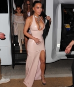 Access_Kardashian_62~0.jpg