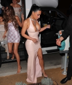 Access_Kardashian_64~0.jpg