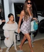 Access_Kardashian_70~0.jpg