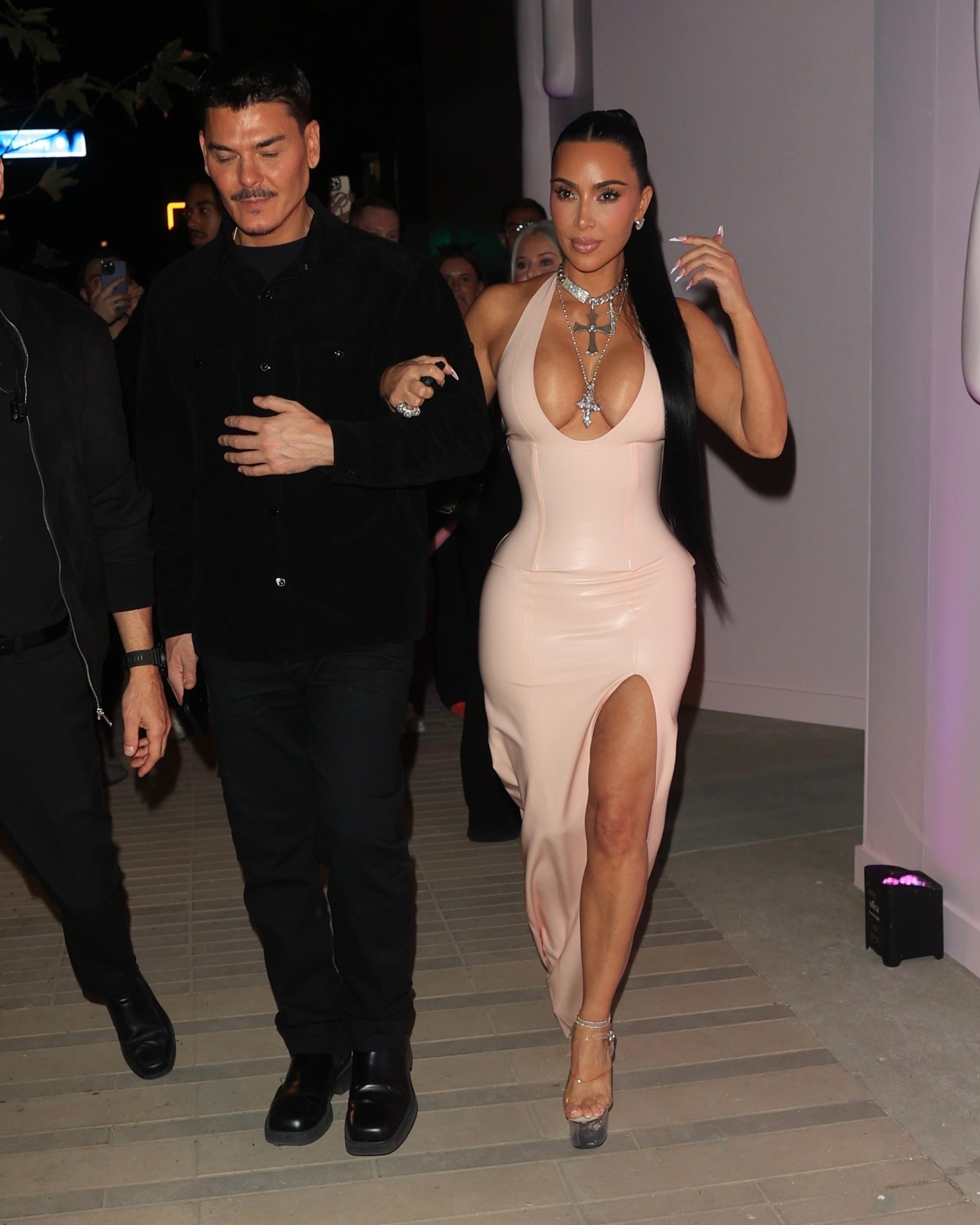 Access_Kardashian_5.jpg