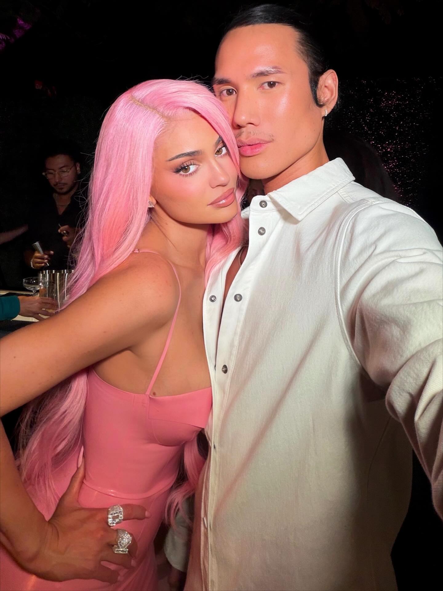 Access_Kardashian_3.jpg