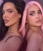 Access_Kardashian_23~0.jpg