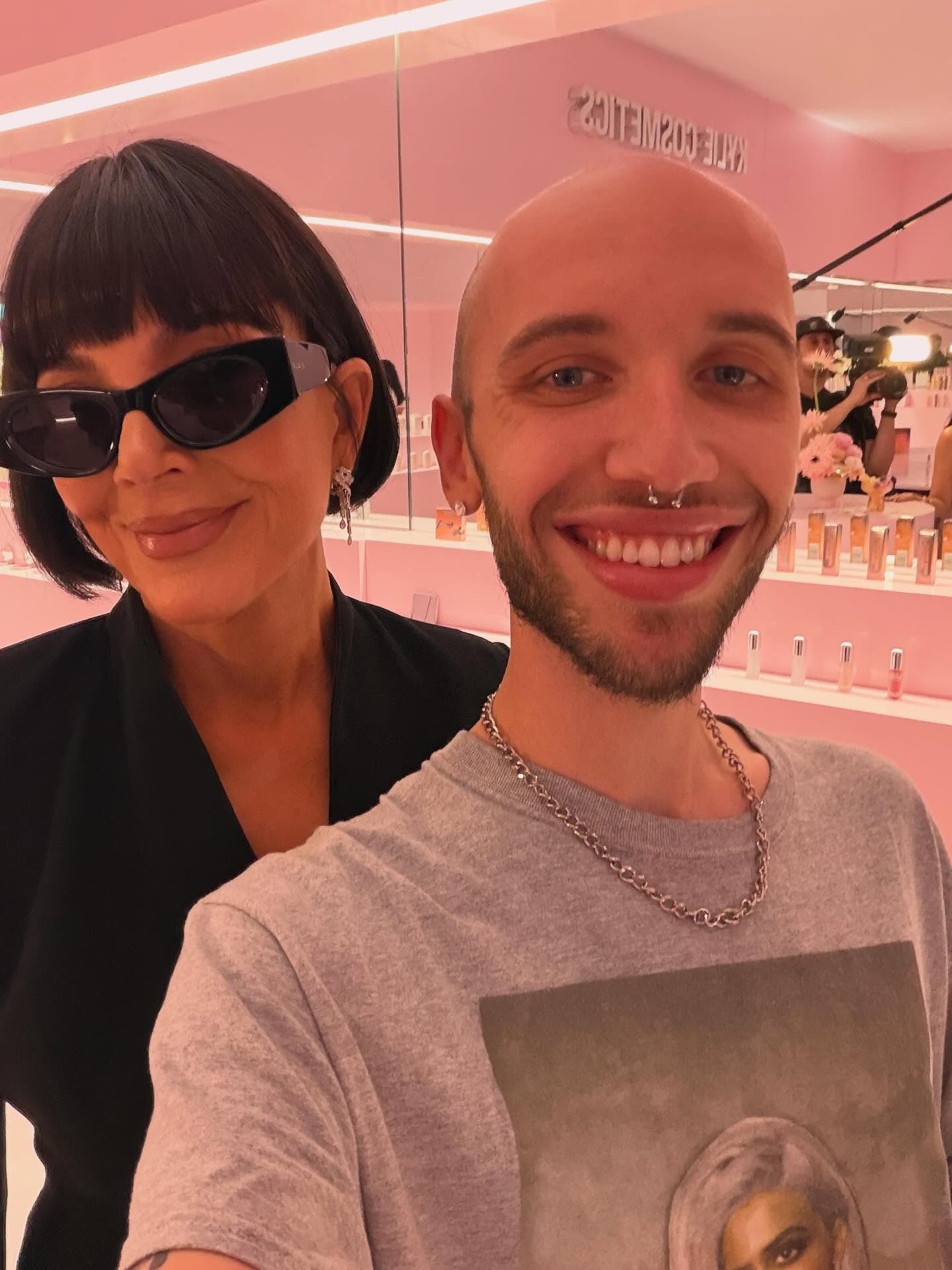 Access_Kardashian_50.jpg
