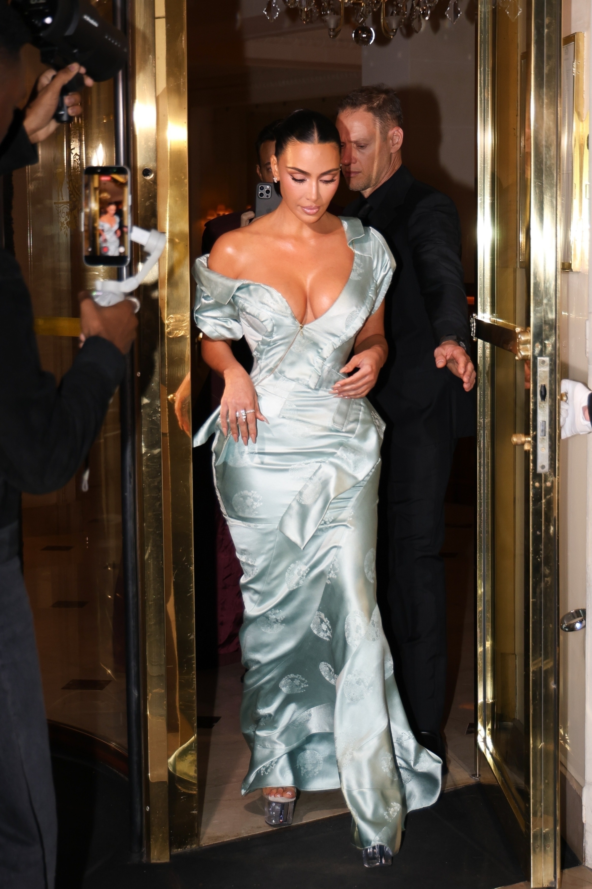 Access_Kardashian_2.jpg