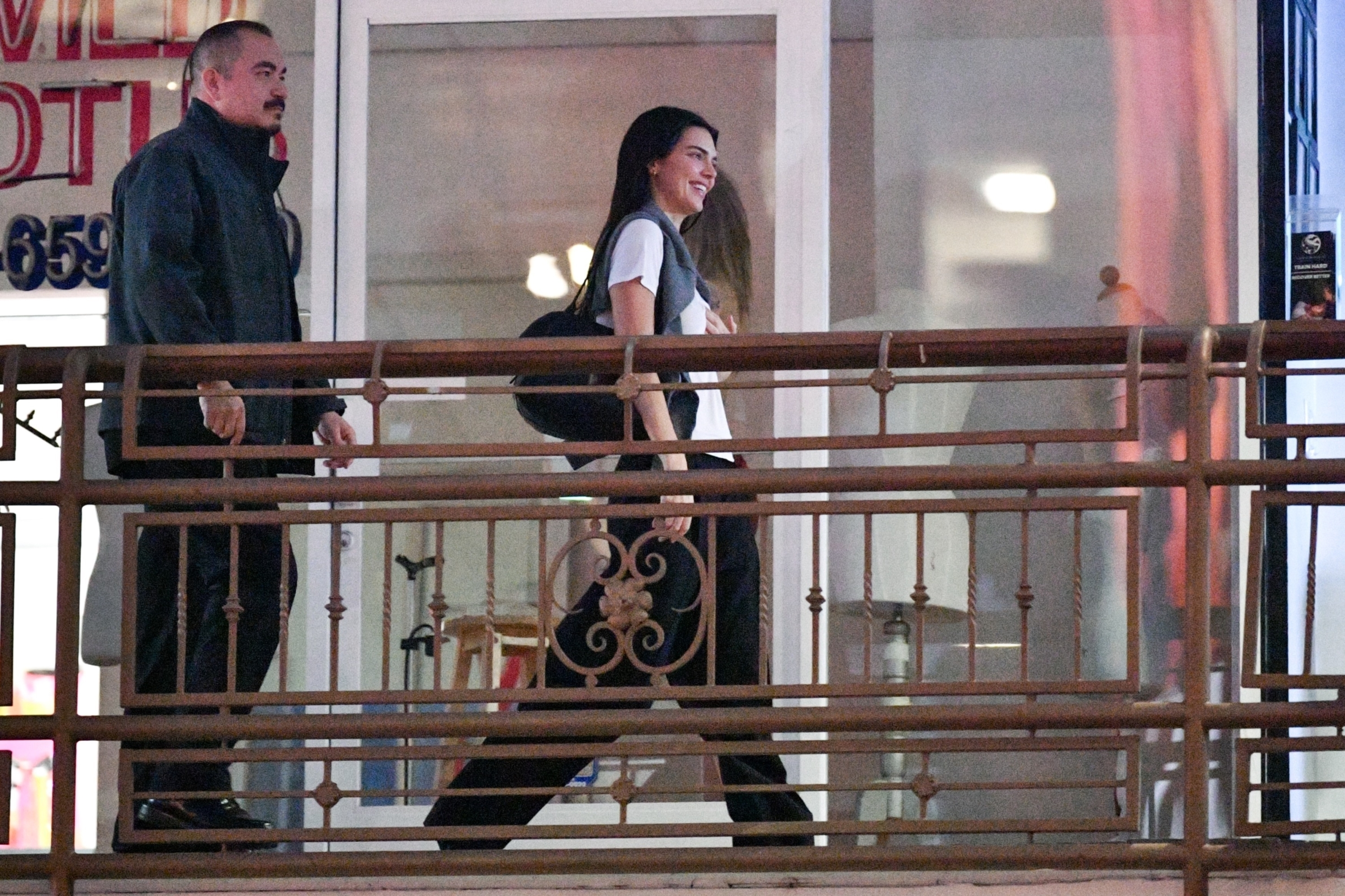 Access_Kardashian_5.jpg
