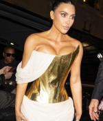 Access_Kardashian_1.jpg
