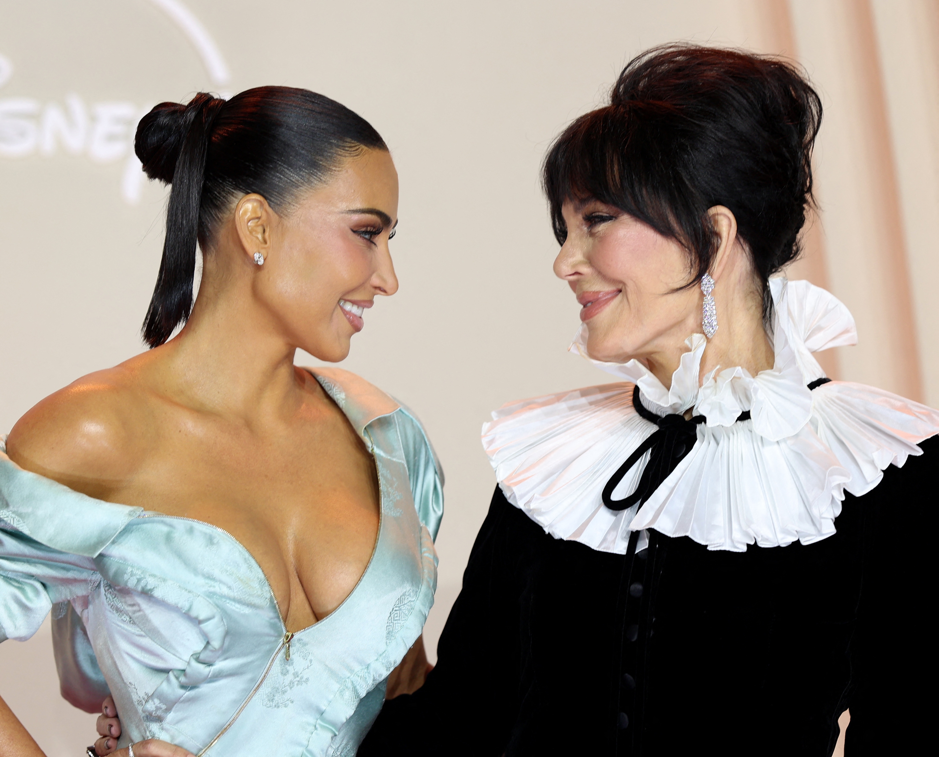 Access_Kardashian_4.jpg
