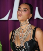 Access_Kardashian_90.jpg