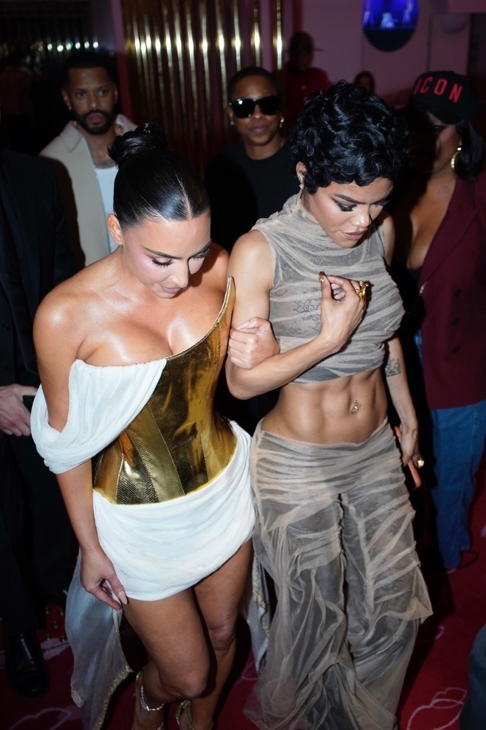 Access_Kardashian_4.jpg