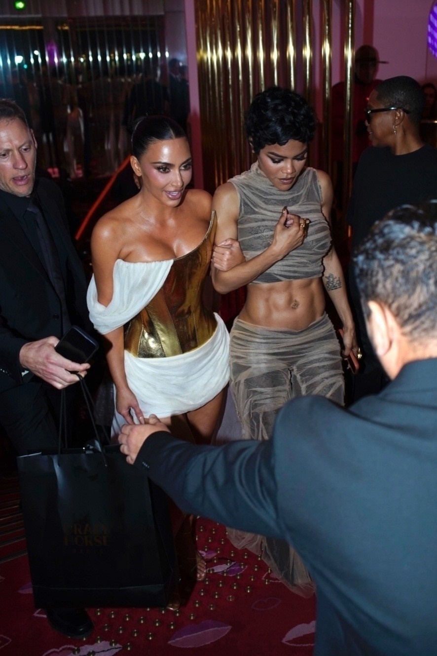 Access_Kardashian_5.jpg