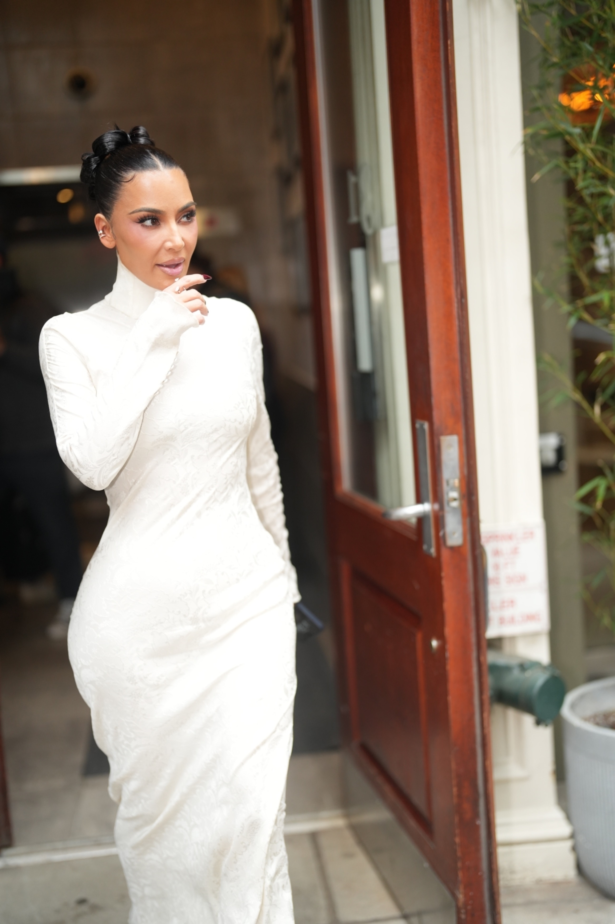Access_Kardashian_4.jpg