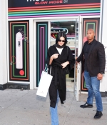 Access_Kardashian_5.jpg