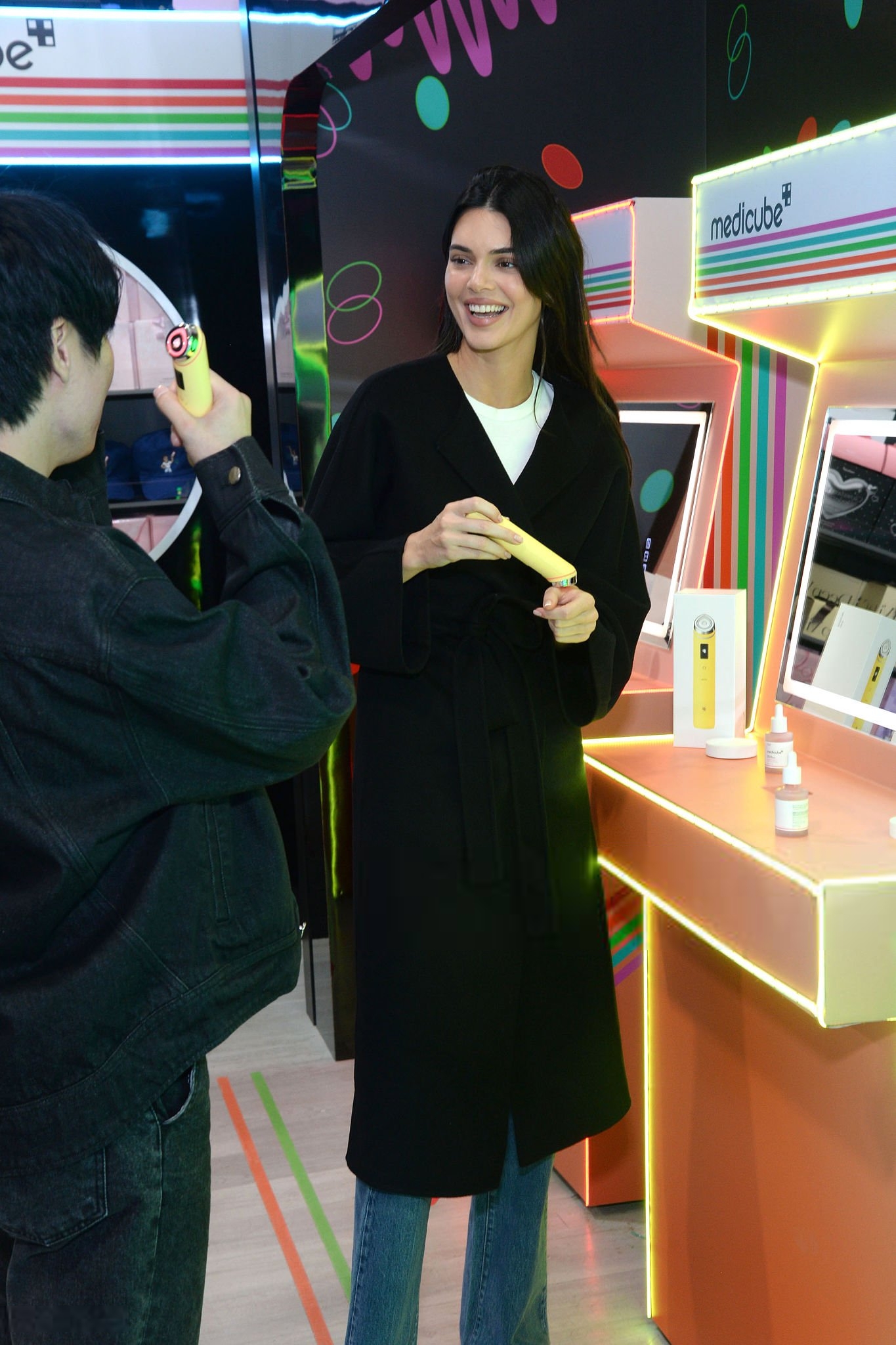 Access_Kardashian_1.jpg