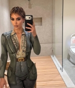Access_Kardashian_12.jpg