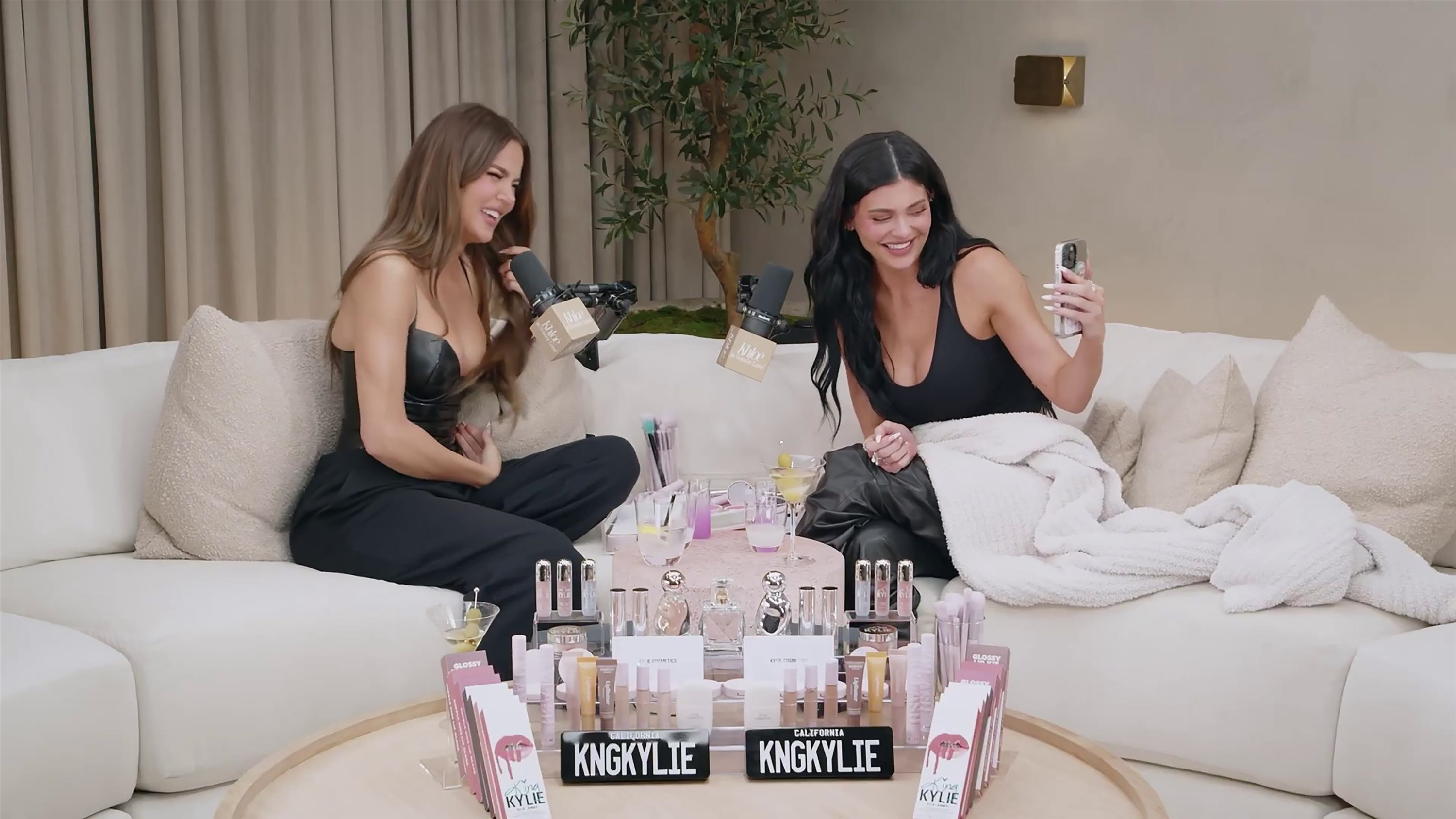 Access_Kardashian_6.jpg