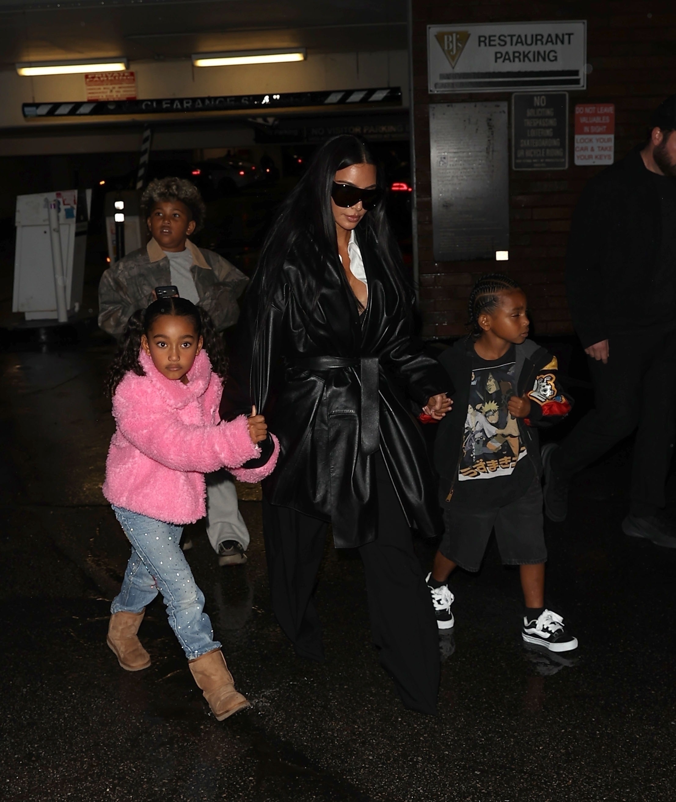 Access_Kardashian_12.jpg