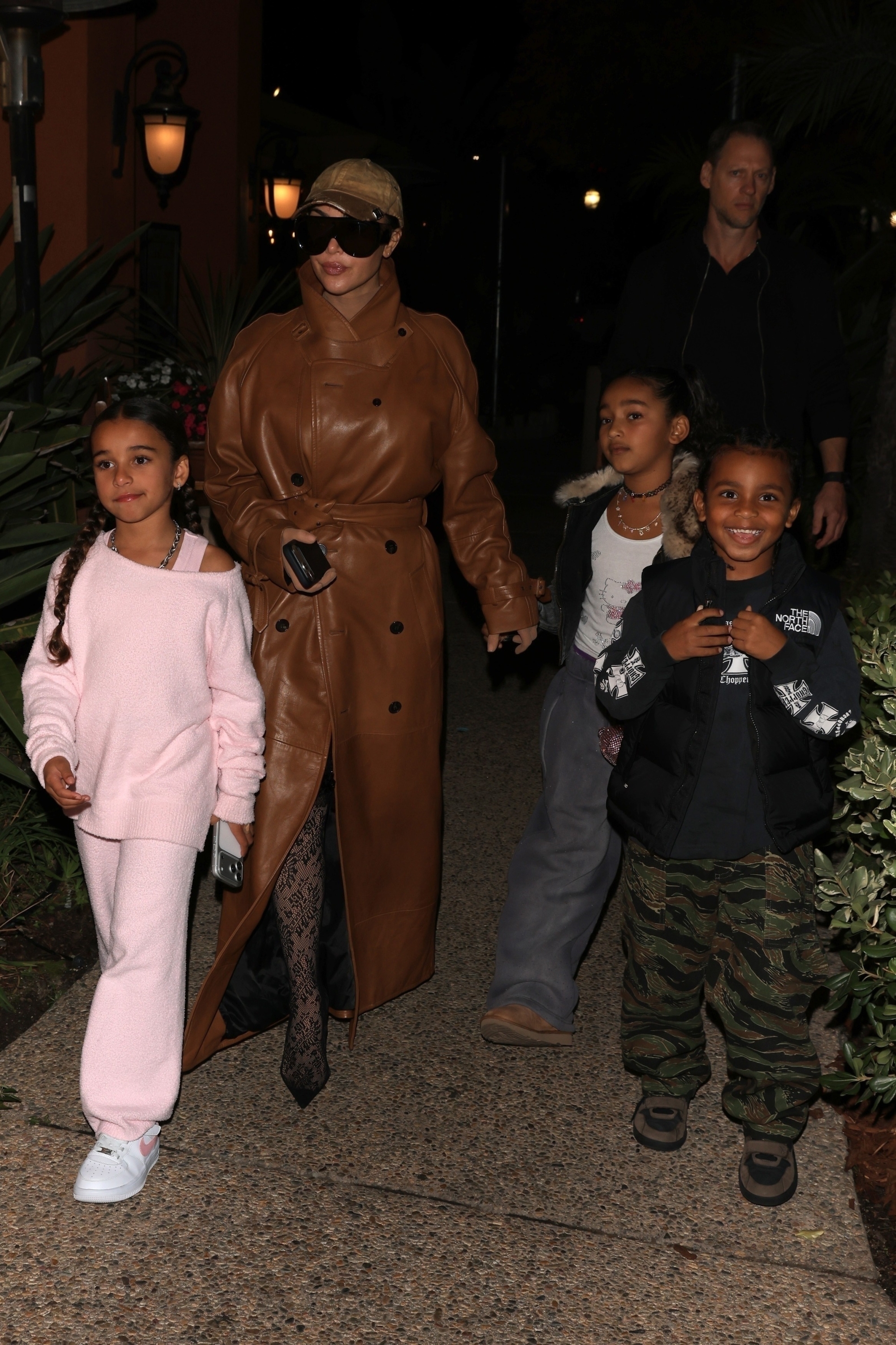 Access_Kardashian_12.jpg