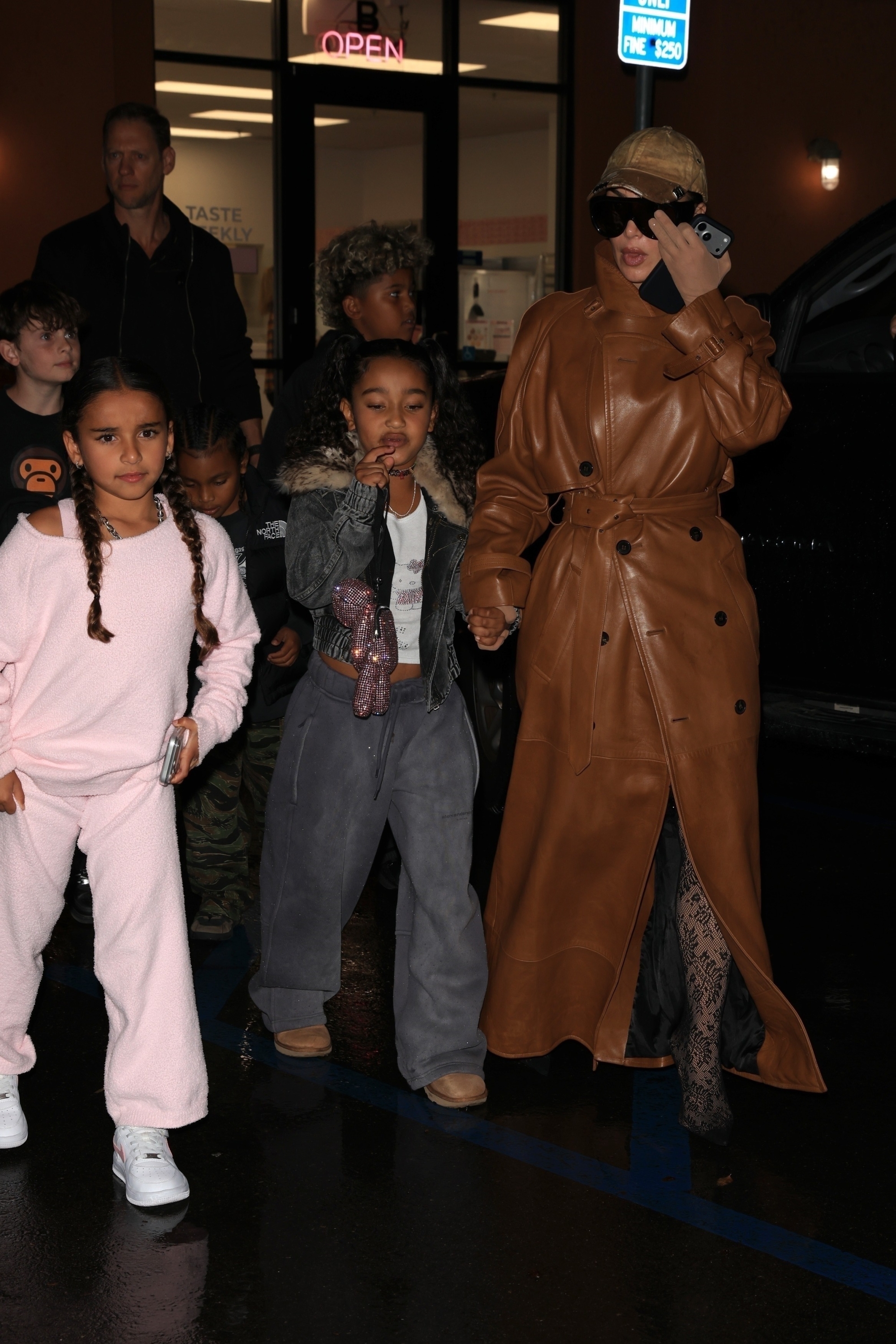 Access_Kardashian_14.jpg