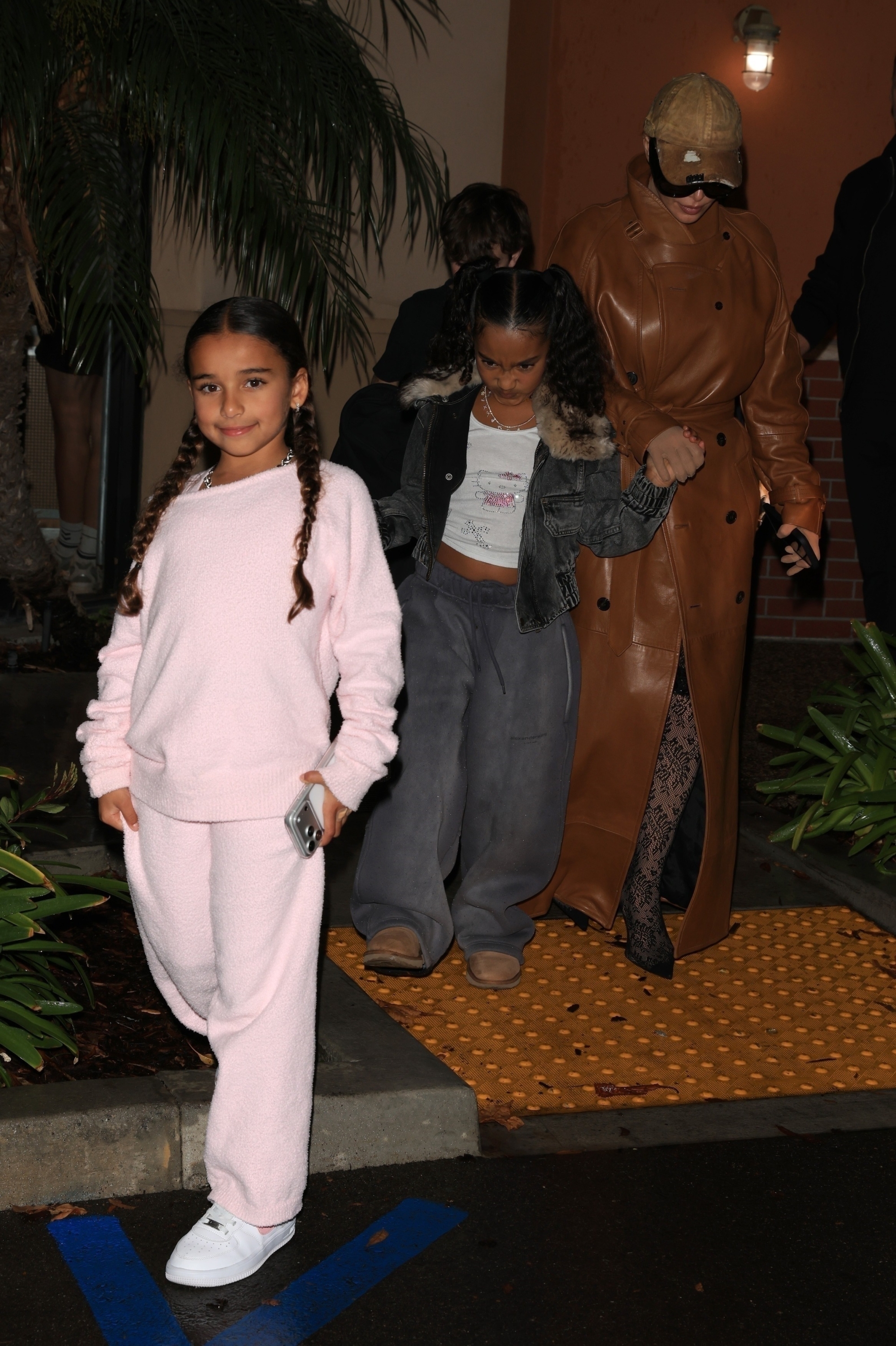 Access_Kardashian_6.jpg