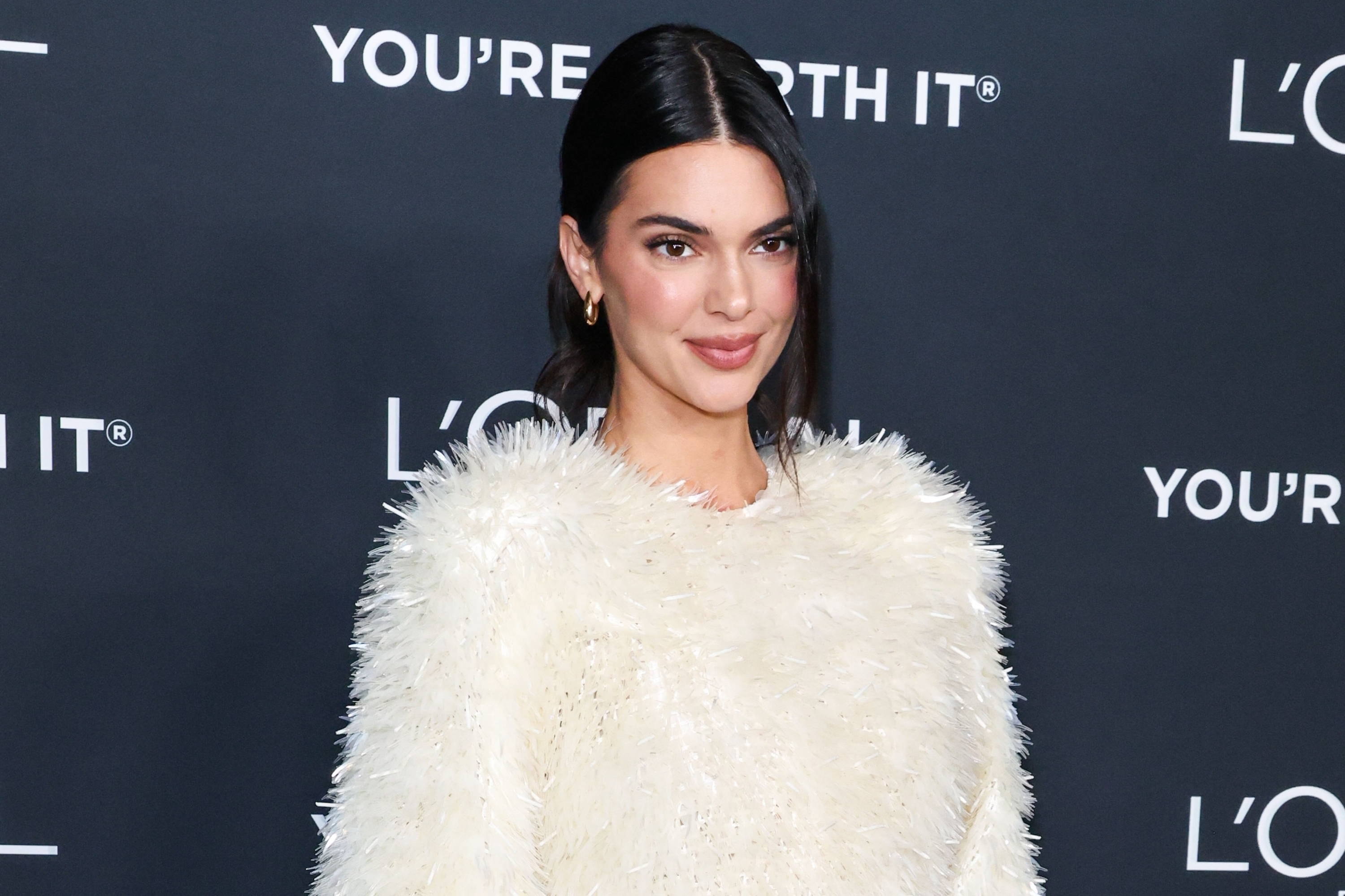 Access_Kardashian_280.jpg
