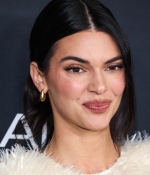 Access_Kardashian_160.jpg