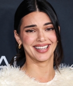 Access_Kardashian_180.jpg